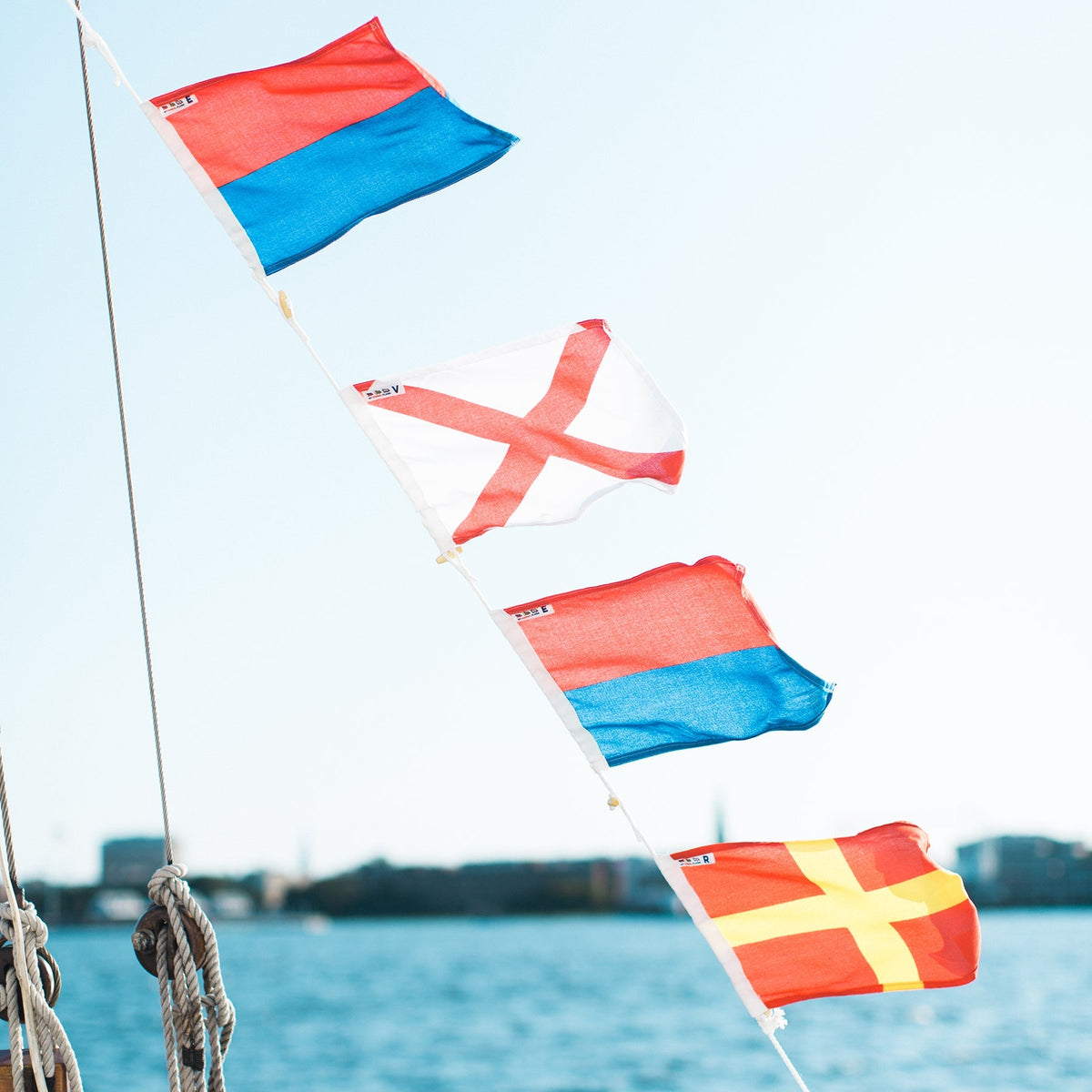 P (Papa) Nautical Signal Flag – Traditional Maritime Code Flag - Maritime Tribes USASignal Flag